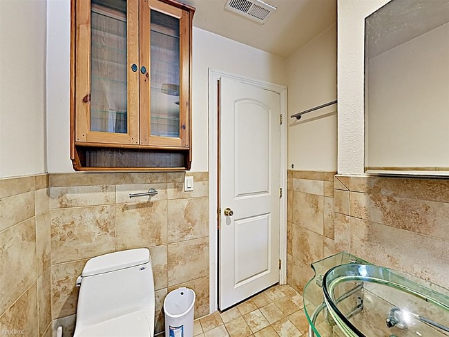 Building Photo - 4 br, 2 bath House - 34803 Warwick Ct