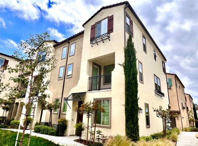 Foto principal - 18309 Iris Ln