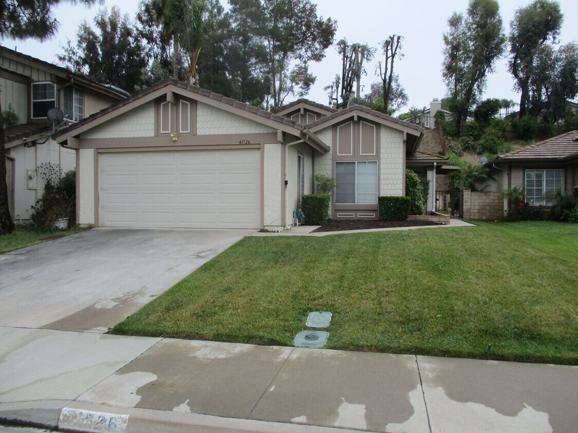 41526 Avenida De La Reina, Temecula, CA 92592 House Rental in