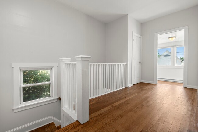 Foto del edificio - 768 Stratford Ave
