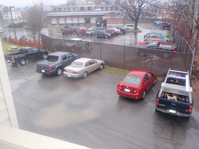 Foto del edificio - 12 Willow Ct