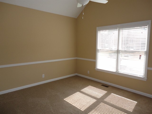 Foto del edificio - 2822 Quince Ln NW
