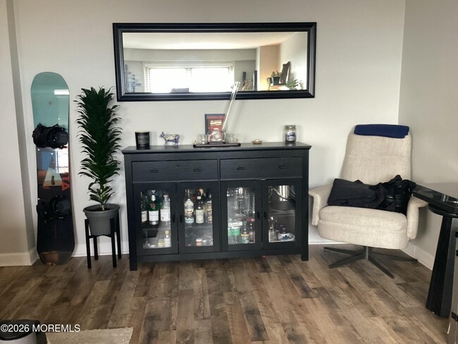 Foto del edificio - 28 Riverside Ave