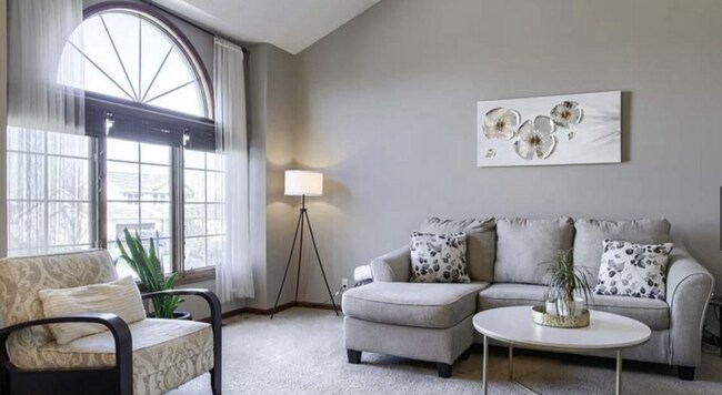 Foto del edificio - 4 Bdrm/3Bath Single Family Home