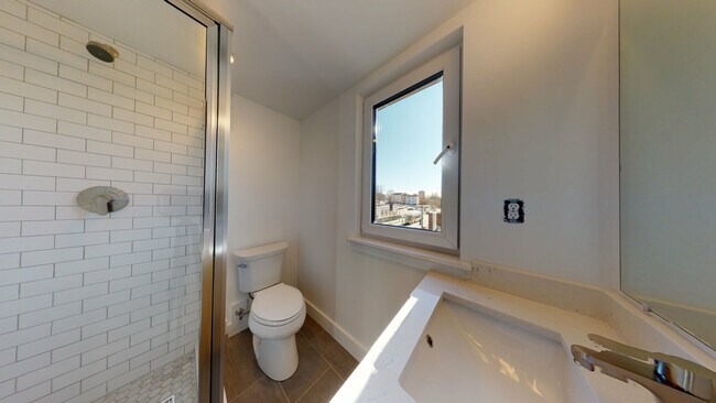 Foto del edificio - 2837 Washington St