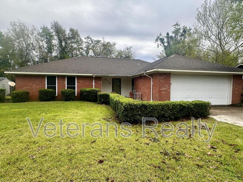 Foto principal - 216 Royal Dr