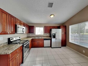 Building Photo - 1401 Banyan Cir