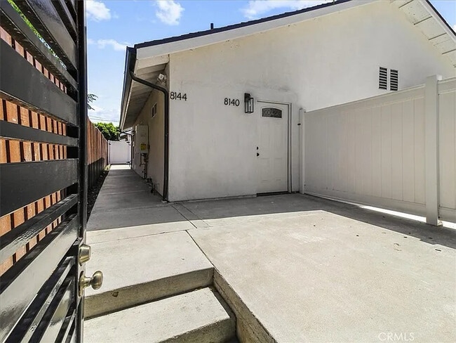 Building Photo - 8140 Louise Ave