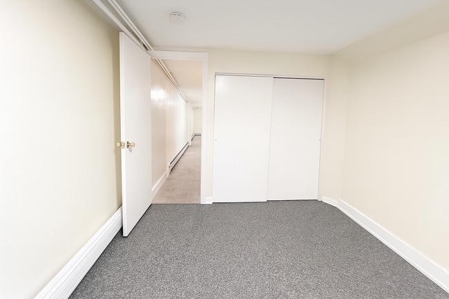 Building Photo - 1101 43rd St