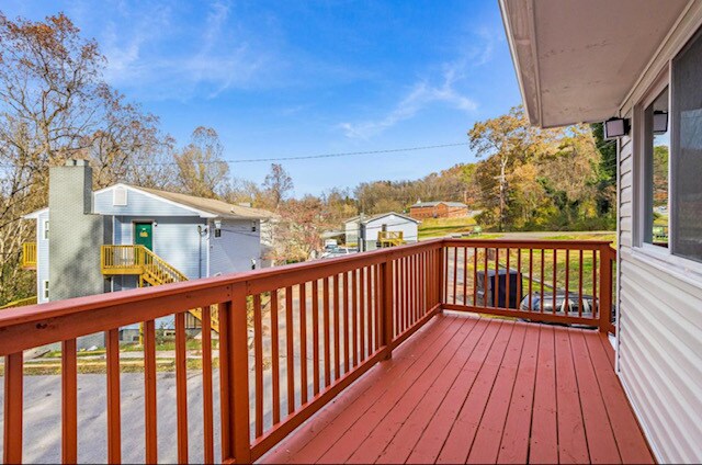 Primary Photo - 755 E Red Bud Rd