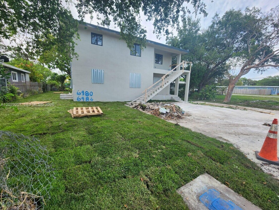 Foto del edificio - 2970 NW 48th St