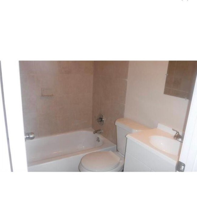 Foto del edificio - 4700 Bonita Dr