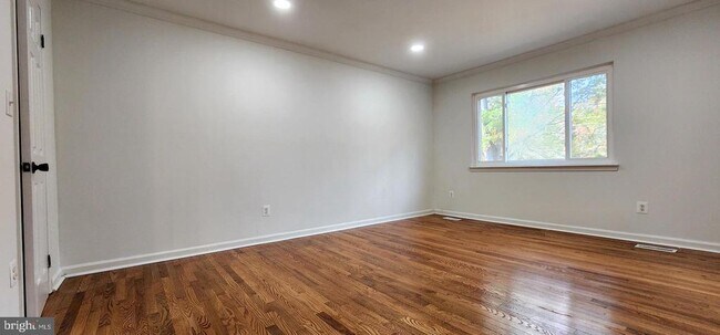 Foto del edificio - 7902 San Leandro Pl