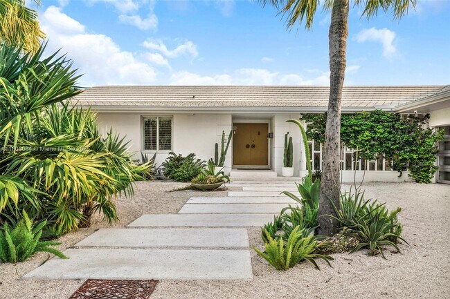 Foto del edificio - 250 Knollwood Dr