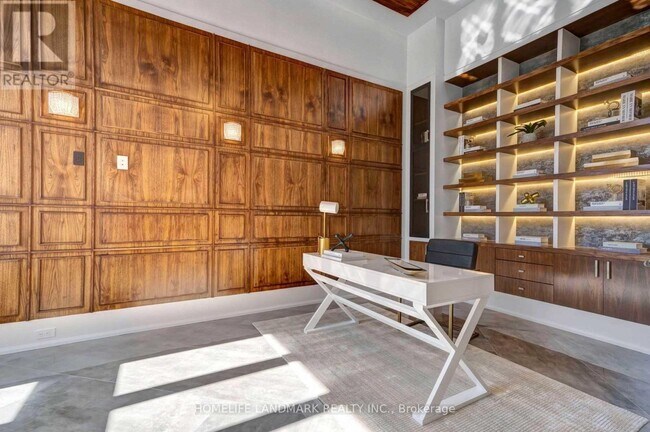 Photo du bâtiment - 120 Byng Ave