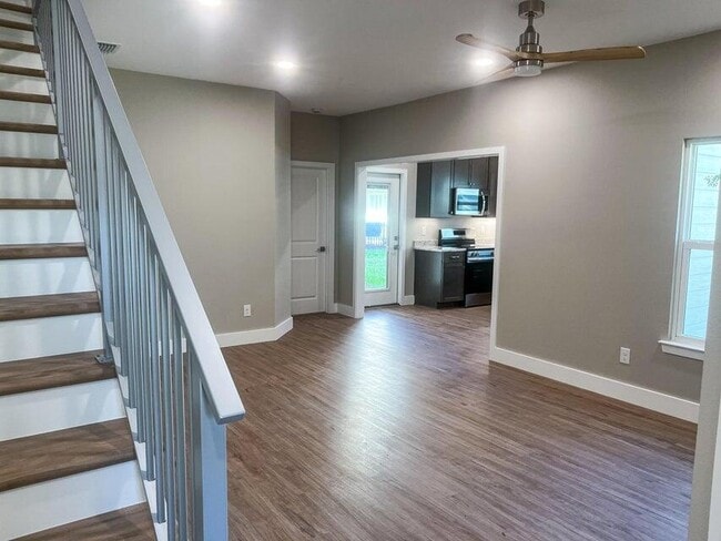 Building Photo - 2885 Leah's Ln