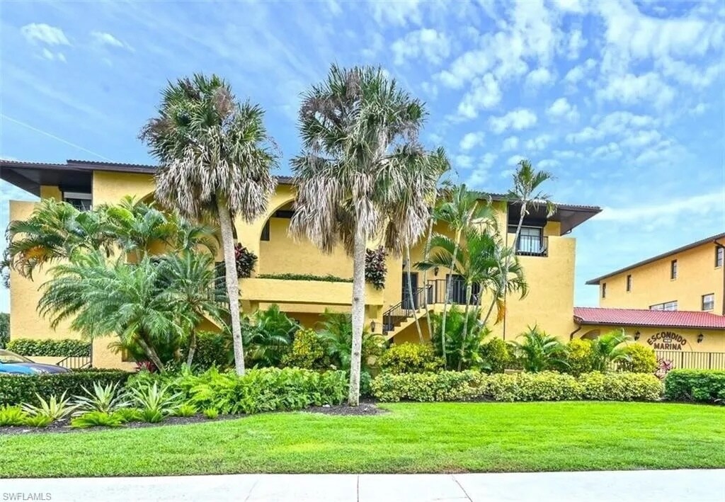1400 Blue Point Ave Unit 102, Naples, FL 34102 Condo for Rent in