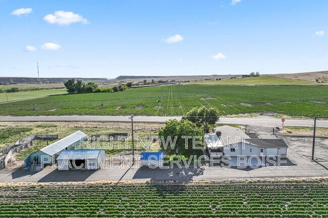 Building Photo - 146 Hammett Hill Rd