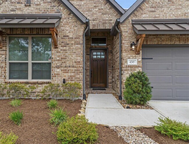 Building Photo - 4245 Grand Oaks Wind