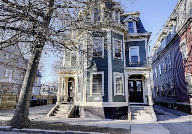 Building Photo - 43 Chapin Ave