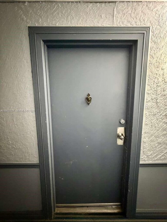 Building Photo - 13499 Biscayne Blvd