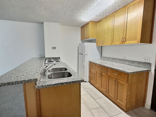 Building Photo - Discover Your Ideal Home in the Heart of T...