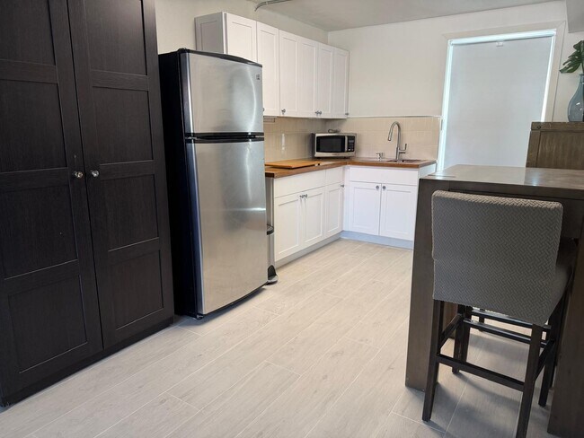 Foto del edificio - 14 Sunset Rd