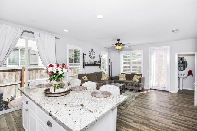 Building Photo - 1582 Chert Dr