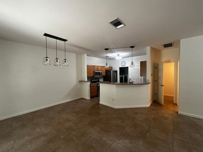 Foto del edificio - 7501 Shadowridge Run