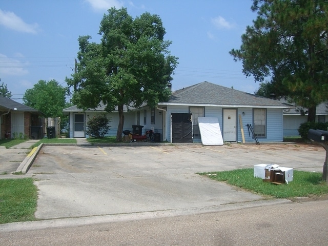 Foto principal - 11535 Stan Ave