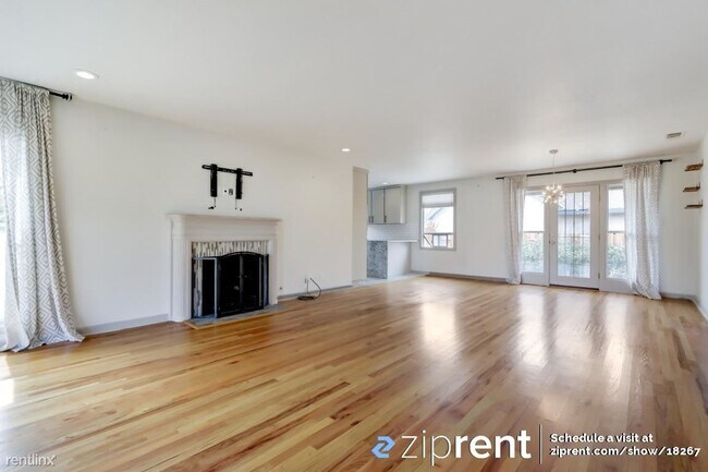 Foto del edificio - 2 br, 1 bath House - 2813 Kino St, Sacrame...