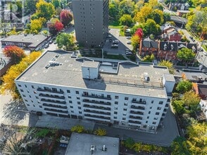 Building Photo - 175 Hunter St E