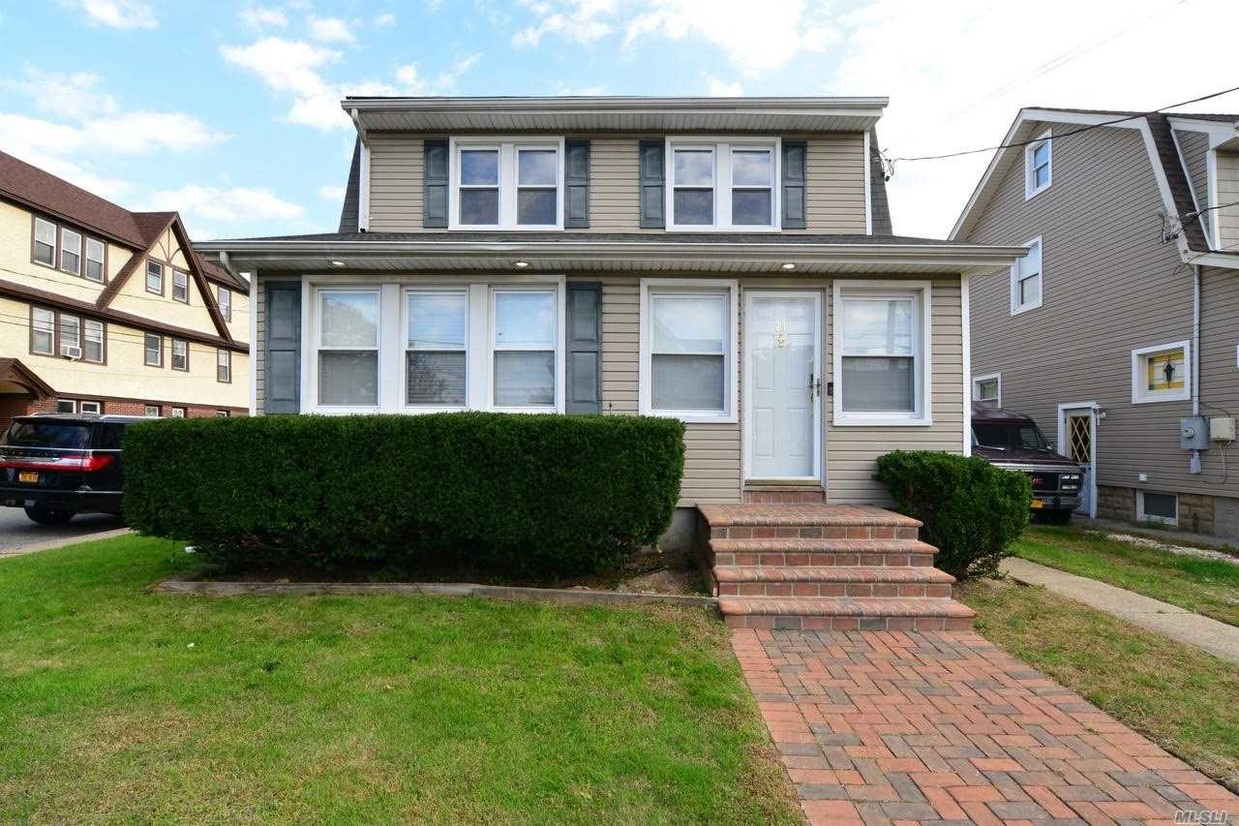 Foto principal - 28 Hartwell Pl