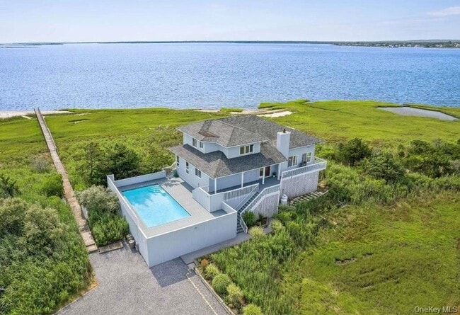 Foto del edificio - 552 Dune Rd