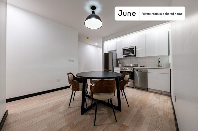 Foto del edificio - Room in Shared 4 bed/2 bath home in Ditmas Park