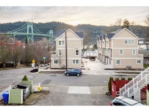 Building Photo - 8816 N Edison St