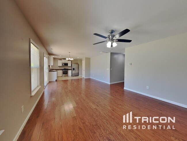 Building Photo - 114 Yarmouth Dr