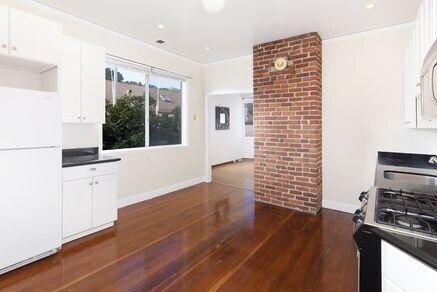 Building Photo - 2 bedroom in San Francisco CA 94133