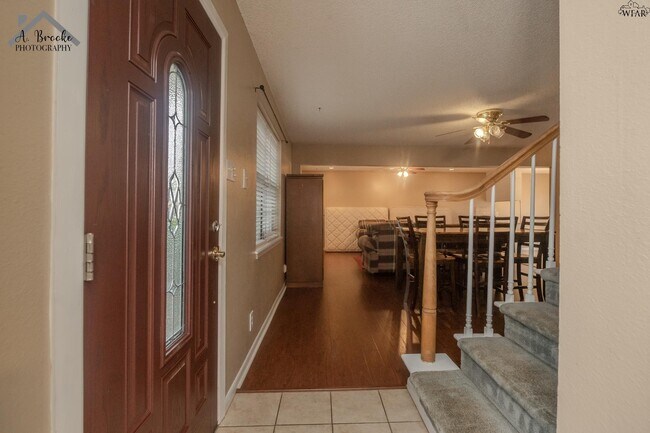 Foto del edificio - 5222 Jamaica Dr