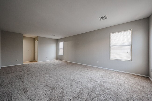 Building Photo - Welcome to this charming 3 bedroom, 2.5 ba...