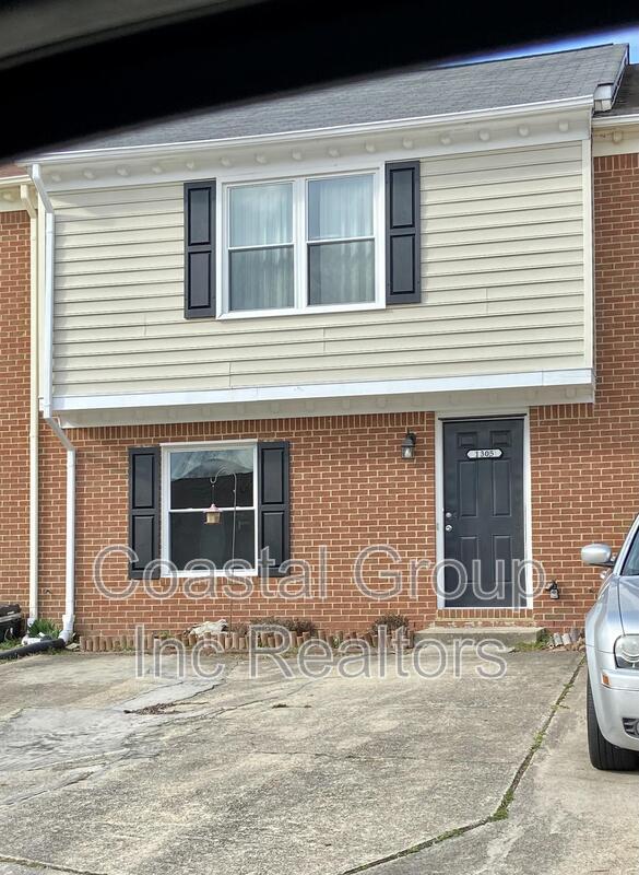 Primary Photo - 1305 Mikie Ct