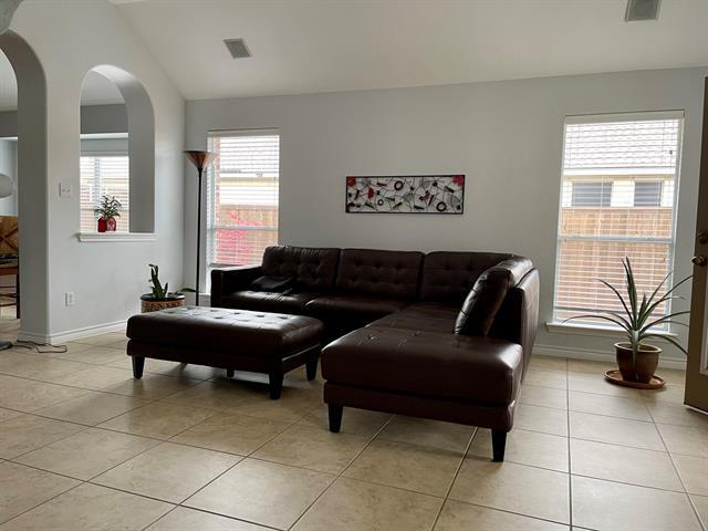 Building Photo - 2808 Tanager Dr