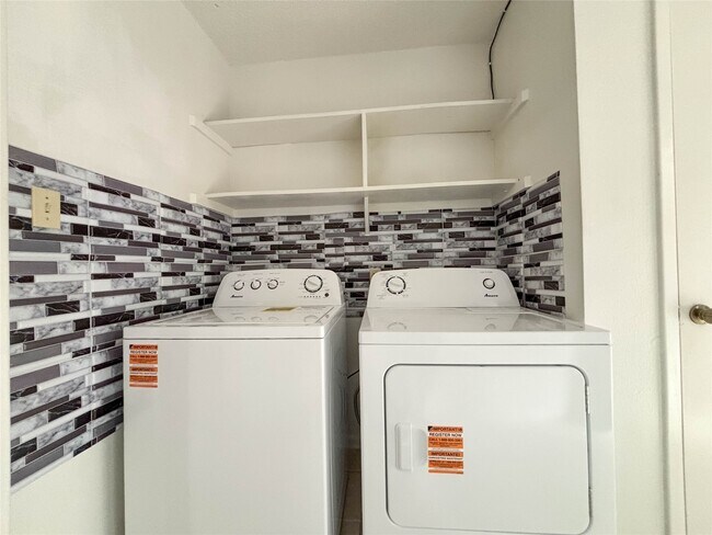 Foto del edificio - 7206 S Gessner Rd