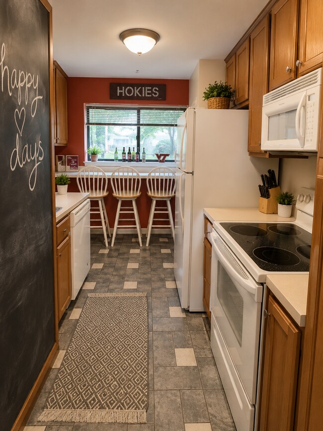 Foto del edificio - Blacksburg, 3 BR / 2 BA Available August 7