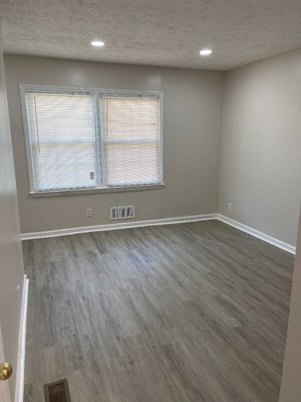 Foto del edificio - 1717 River St NE