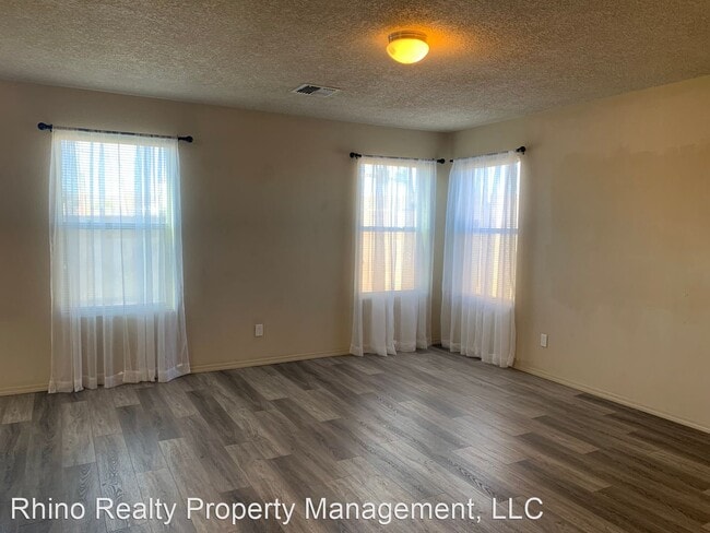Building Photo - 3 br, 2.5 bath House - 863 Mesa Del Rio St NE