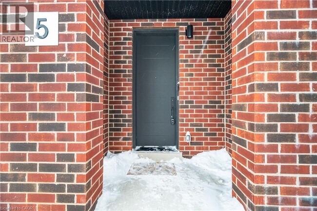 Photo du bâtiment - 5 TAYLOR Ct