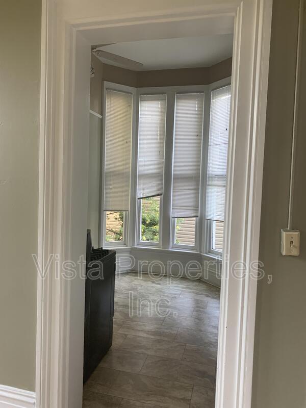 Foto del edificio - 514 W Oak St