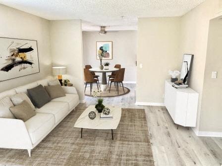 Sala de estar amueblada 210 Garfield - 210 Garfield