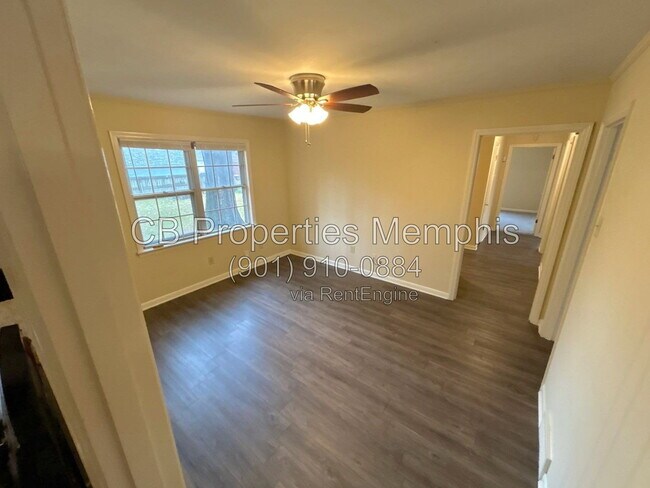Building Photo - 3058 Robbiedon St